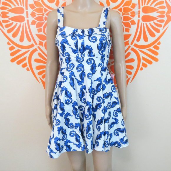 Gazillion Dresses Dresses & Skirts - Adorable Retro White Seahorse Dress S